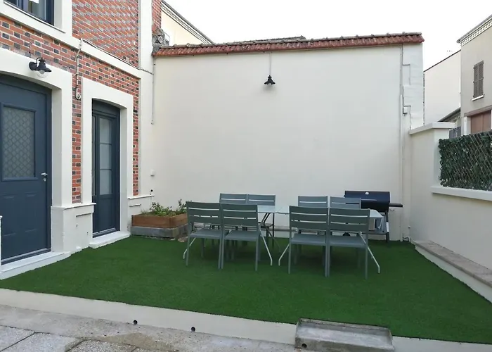 Les Briquettes